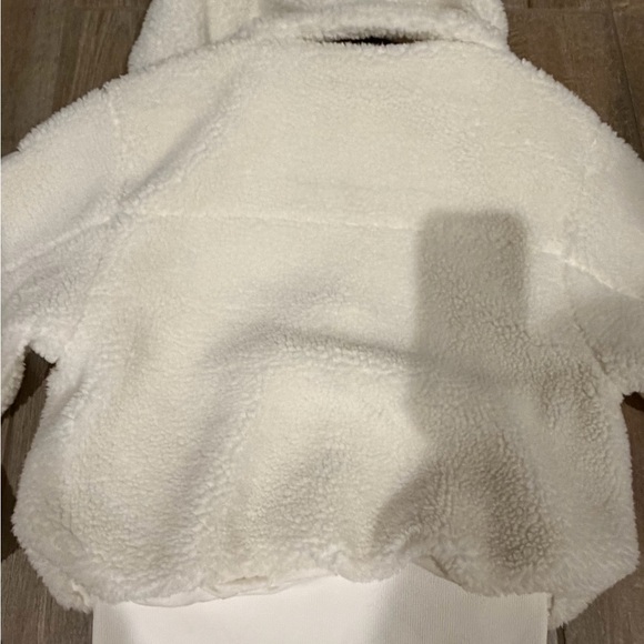 Alo Yoga Foxy Sherpa Jacket size XS Ivory - Picture 7 of 9